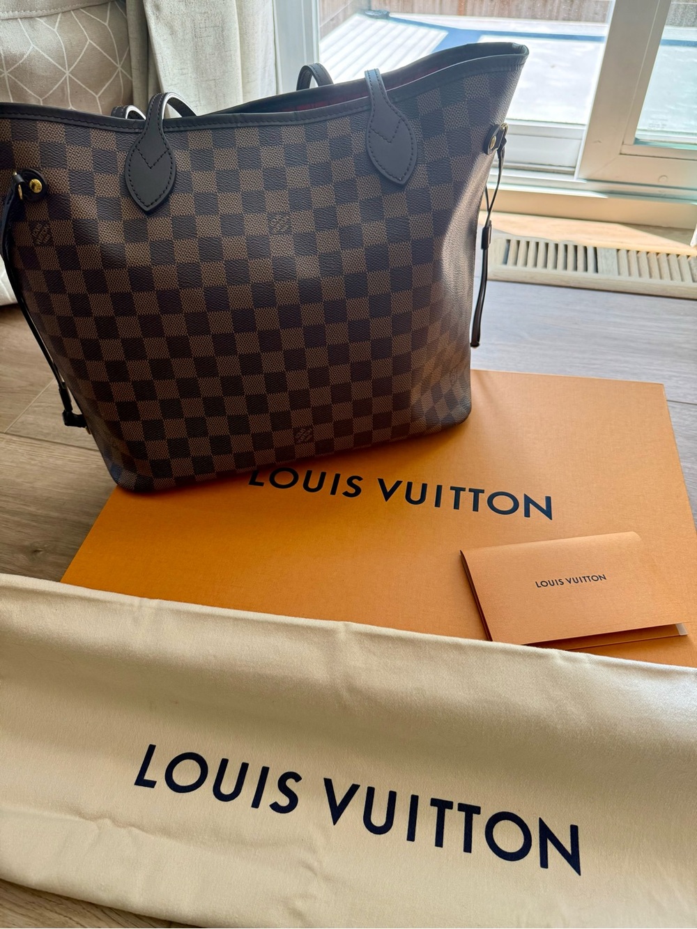 Louis Vuitton - Neverfull MM Bag- Damier Ebene. With original Dust Bag & Box!
